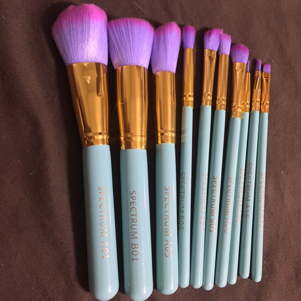 Spectrum The Glam Clam 10PC Makeup Brush Set - Picture 5 of 8